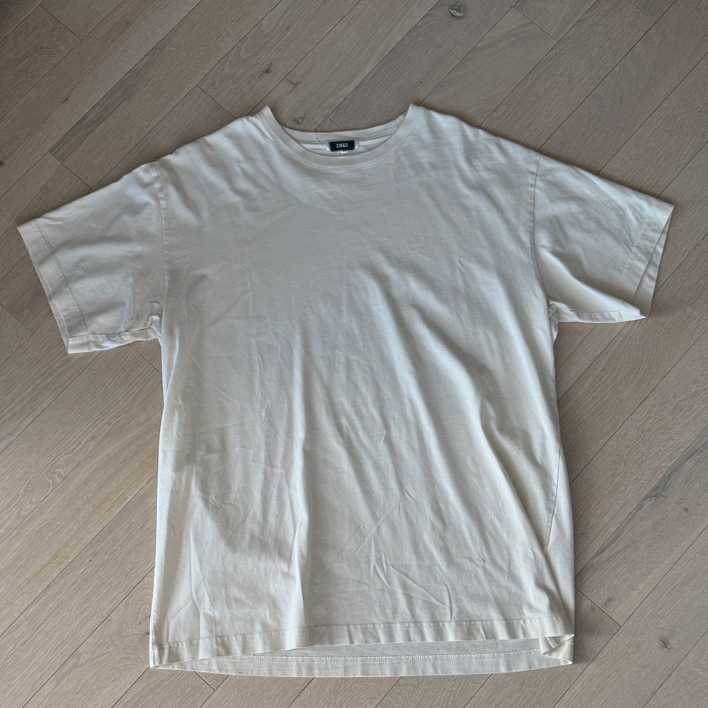 Kith Cream T Shirt Size Large